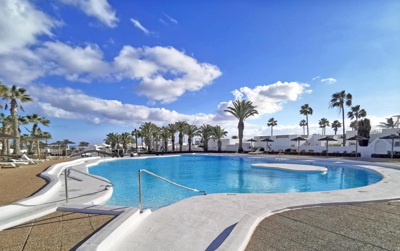 Calypso, Apartamento Completo Con Vistas Al Mar Y A La Piscina En Costa Teguise Eksteriør bilde